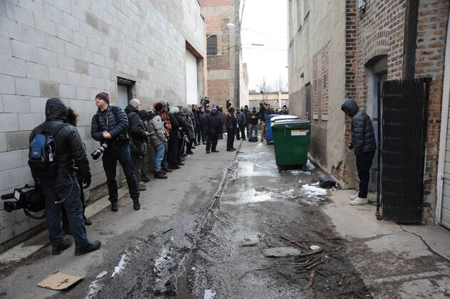 Entertainment Themen der Woche KW03 Entertainment Bilder des Tages CHICAGO, ILLINOIS - JANUARY 16, 2019: City officials inspect R. Kelly s studio at 219. Justine St. in Chicago, Illinois for violations on January 16,2019. Copyright: xGenexAmbox