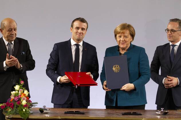 News Themen der Woche KW04 News Bilder des Tages Jean-Yves Le Drian, Emmanuel Macron, Angela Merkel und Heiko Maas bei der Erneuerung des deutsch-französischen Freundschaftsvertrages im Rathaus. Aachen, 22.01.2019