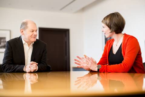 News Bilder des Tages Bundesfinanzminister Olaf Scholz, SPD, trifft Dr. Linn Selle, Praesidentin der Europaeischen Bewegung Deutschland (EBD) zu einem Gespraech in Berlin. 25.01.2019. Berlin Deutschland Copyright: xFelixxZahnx
