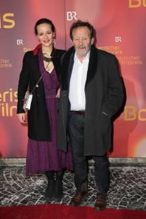 Gernot Roll mit Tochter Laura Roll, Verleihung des Bayerischen Filmpreis 2019 im Prinzrengententheater in Muenchen am 25.01.2018