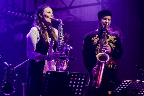 TV Moderator Jan Böhmermann und sein Rundfunk Tanzorchester Ehrenfeld beim Konzert am 25.01.2019 im Haus Auensee Leipzig Copyright: xVIADATAx xHolgerxJohnx , Leipzig Sachsen Deutschland