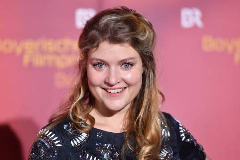 Lara MANDOKI (Schauspielerin), Einzelbild,angeschnittenes Einzelmotiv,Portraet,Portrait,Porträt. Bayerischer Filmpreis 2018-Red Carpet,Roter Teppich,am 25.01.2019 im Prinzregententheater in Muenchen.
