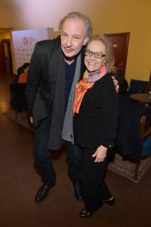 Entertainment Bilder des Tages Ernst-Lubitsch-Preis Verleihung Leander Haussmann, Nicola Lubitsch ( Tochter von Ernst Lubitsch ) bei der Ernst-Lubitsch-Preis Verleihung vom Club der Filmjournalisten Berlin e.V. im Kino Babylon in Berlin am 30.01.2019