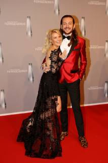 Jennifer Knaeble und Riccardo Simonetti bei der Ankunft zur Deutscher Fernsehpreis Verleihung am 31.01.2019 in Duesseldorf Deutscher Fernsehpreis Verleihung 2019 in Duesseldorf