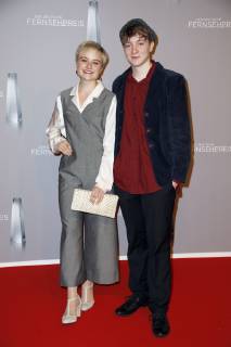 Lena Urzendowsky und Michelangelo Fortuzzi bei der Verleihung des Deutschen Fernsehpreises 2019 in der Düsseldorfer Rheinterrasse. Düsseldorf, 31.01.2019