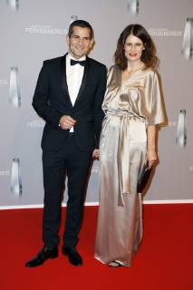Mitri Sirin mit Ehefrau Friederike bei der Verleihung des Deutschen Fernsehpreises 2019 in der Düsseldorfer Rheinterrasse. Düsseldorf, 31.01.2019
