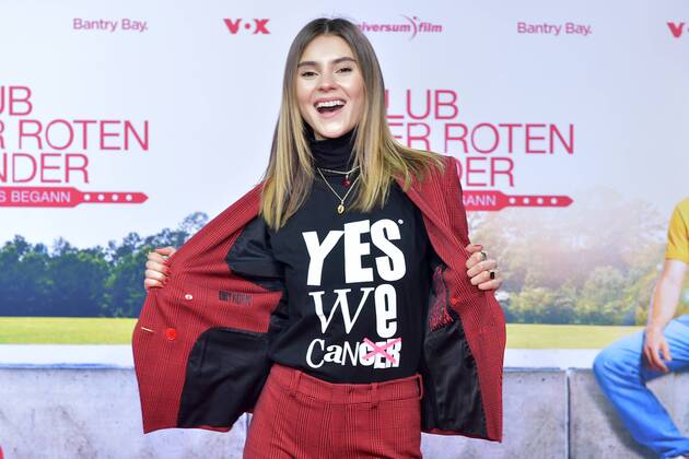 Premiere und Photocall Club der roten Baender Stefanie Giesinger Ankunft zur Premiere und Photocall , Club der roten Baender, wie alles begann, im KIno Zoo Palast in Berlin am 05.02.2019