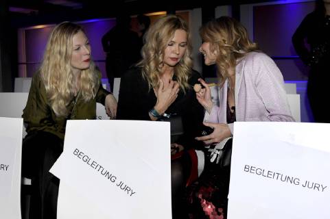 Gast, Veronica Ferres und Ursula Karven beim 99Fire Films Award während der Berlinale 2019 im Umspannwerk Alexanderplatz. Berlin, 14.02.2019