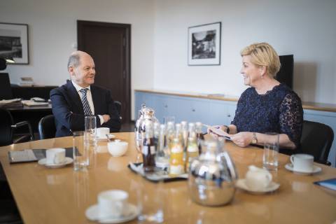 Bundesfinanzminister Olaf Scholz (L), SPD, trifft sich mit Siv Jensen (R), Finanzministerin von Norwegen, in Berlin, 20.02.2019. Berlin Germany Copyright: xFlorianxGaertnerx