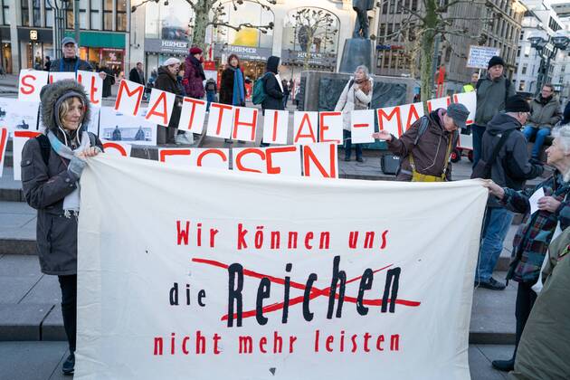 News Themen der Woche KW08 News Bilder des Tages Matthiae-Mahl 2019 - Gegendemonstration auf dem Hamburger Rathausmarkt - Demo;Matthiae-Mahl 2019 - Gegendemonstration auf dem Hamburger Rathausmarkt - Demo, Hamburg Hamburg Deutschland Rathausmarkt