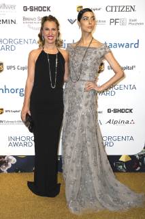 Stefanie Mändlein und Zoe Helali bei der Verleihung des 3. Inhorgenta Award 2019 in den Eisbach Studios. München, 24.02.2019