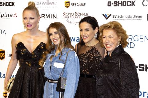 Franziska Knuppe, Cathy Hummels, Bettina Zimmermann und Gaby Dohm bei der Verleihung des 3. Inhorgenta Award 2019 in den Eisbach Studios. München, 24.02.2019