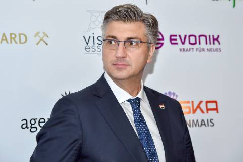 14. Steiger Award am 16.03.2019 im Casino der Zeche Zollverein in Essen Andrej Plenkovic S.E. Premierminister der Republik Kroatien bekommt den Steiger Award in der Kategorie Europa verliehen