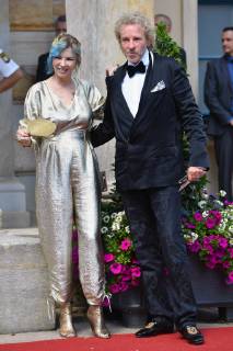 Nach über 40 Jahren Ehe Thea und Thomas Gottschalk haben sich getrennt. Archivfoto: Showmaster Thomas GOTTSCHALK mit Ehefrau Thea bei ihrer Ankunft. Eroeffnung der Bayreuther Richard Wagner Festspiele 2018. Roter Teppich am 25.07.2018. Gruener Huegel, Festspielhaus.Bayreuth.