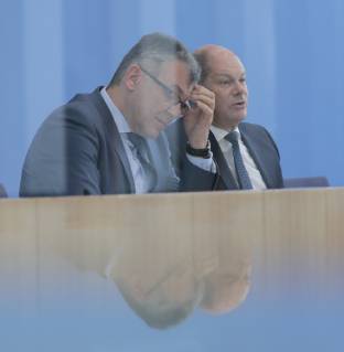 Staatssekretär Werner Gatzer, BMF, Bundesminister der Finanzen Olaf Scholz, Deutschland, Berlin, Bundespressekonferenz, Thema: Haushalt 2019, Eckwerte 2020 und Finanzplan bis 2023, 20.03.2019