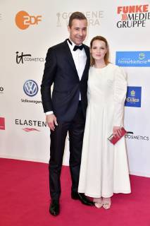 Kai Pflaume und Karoline Herfurth bei der 54. Verleihung der Goldenen Kamera 2019 im Flughafen Tempelhof. Berlin, 30.03.2019