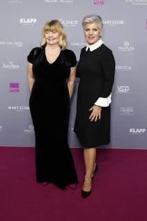 Inger Nilsson und Birgit Schrowange bei der 6. Verleihung des Deutschen Kosmetikpreises Gloria 2019 im Hilton Hotel. Düsseldorf, 30.03.2019