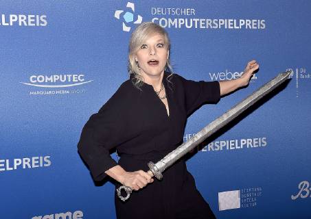 09.04.2019, xlakx, Entertainment eSports, Verleihung des deutschen - Computerspielpreis 2019 emspor, v.l.Ina Müller,Moderatorin bei der Verleihung des Deutschen Computerspielpreises 2019 im Admiralspalast Berlin. Berlin