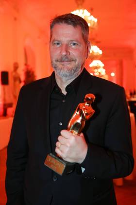 13.04.2019, Wiener Hofburg, ROMY - Film- u. TV-Preis, Gala-Verleihung des Fernseh-Preises von ORF u. KURIER im Bild: Andreas Prochaska, -mit d Award, ROMY - Film- u. TV-Preis