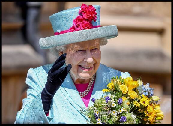 Entertainment Themen der Woche KW16 Entertainment Bilder des Tages . 21 04 2019. Windsor , United Kingdom. Queen Elizabeth II attends Easter Day Service. Queen Elizabeth II is joined by members of the Royal family on her 93rd birthday, as they attend the Easter Sunday Church service at St Georges Chapel, Windsor Castle.  xAndrewxParsonsx xi-Imagesx IIM-19588-0033