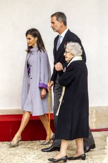 King Felipe VI of Spain, Queen Letizia and Uruguayan poet Ida Vitale (R) during the Cervantes Literature Prize ceremony at the University of Alcala in Madrid on April 23, 2019.  (20190423028)