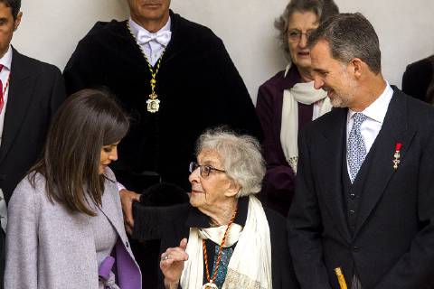 King Felipe VI of Spain, Queen Letizia and Uruguayan poet Ida Vitale (C) during the Cervantes Literature Prize ceremony at the University of Alcala in Madrid on April 23, 2019.  (20190423035)