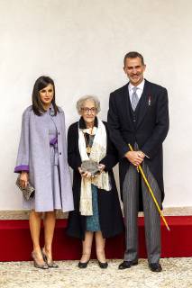 King Felipe VI of Spain, Queen Letizia and Uruguayan poet Ida Vitale (C) during the Cervantes Literature Prize ceremony at the University of Alcala in Madrid on April 23, 2019.  (20190423030)