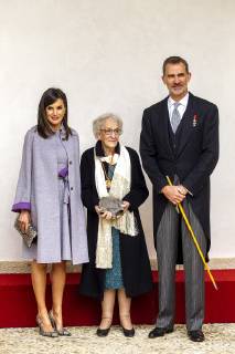King Felipe VI of Spain, Queen Letizia and Uruguayan poet Ida Vitale (C) during the Cervantes Literature Prize ceremony at the University of Alcala in Madrid on April 23, 2019.  (20190423031)