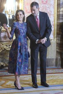 24-04-2019 Madrid Queen Letizia and King Felipe and Ida Vitale pose before an official lunch for Miguel de Cervantes 2019 award at the Royal palace in Madrid. No Spain  Copyright: xPPE xTHORTONx