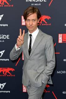 Tom Schilling beim BUNTE New Faces Award Film im Umspannwerk in Berlin am 02.05.2019