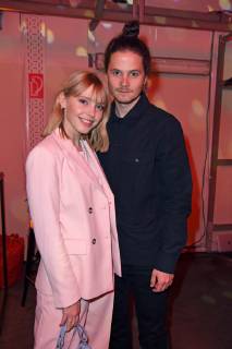 Lina Larissa Strahl mit Freund Tilman Poerzgen beim BUNTE New Faces Award Film im Umspannwerk in Berlin am 02.05.2019