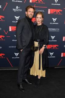 Ken Duken mit Ehefrau Marisa Leonie Bach beim BUNTE New Faces Award Film im Umspannwerk in Berlin am 02.05.2019