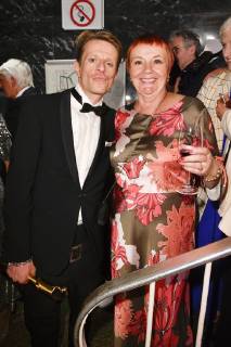 Alexander Scheer mit seiner Mutter bei der Aftershow Party des Deutschen Filmpreises 2019 im Palais am Funkturm in der Messe Berlin. Berlin, 03.05.2019
