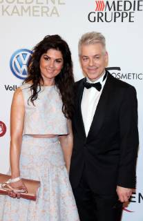 15 Michael Mittermeier und Ehefrau Gudrun bei der Verleihung der Goldenen Kamera 2019 im Flughafen Tempelhof am 30.2.2019 in Berlin. Berlin Deutschland, Germany Copyright: xPOP-EYE Buggex POPEYE10110473