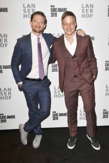 Entertainment Themen der Woche KW19 August Wittgenstein und Tom Wlaschiha bei der Verleihung des GQ Care Award 2019 in der 20Â° Restobar. Düsseldorf, 08.05.2019