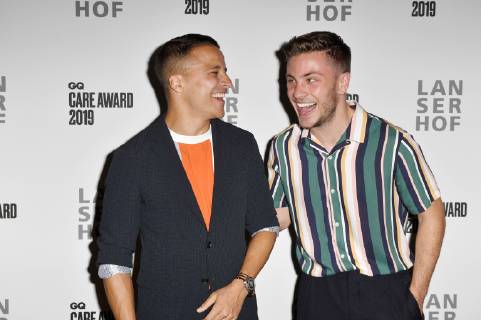 Kostja Ullmann und Jannik Schümann bei der Verleihung des GQ Care Award 2019 in der 20Â° Restobar. Düsseldorf, 08.05.2019