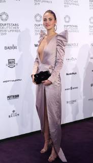 Elena Carriere bei der Verleihung Deutscher Parfumpreis - Duftstars 2019 am 9.05.2019 in Düsseldorf Deutscher Parfumpreis Duftstars 2019 in Düsseldorf