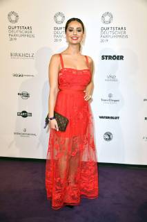 Tara Arslani bei der 27. Verleihung des Deutschen Parfumpreises Duftstars 2019 auf der Rheinterrasse Düsseldorf. Düsseldorf, 09.05.2019