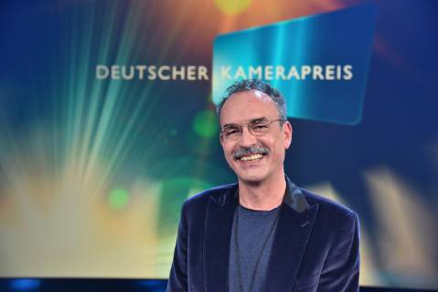 Ehrenpreis des deutschen Kamerapreises erhält in diesem Jahr Der Bildgestalter Benedict Neuenfels bei der Preisverleihung des 29. Deutschen Kamerapreises. Hier werden Kameraleute und Editoren für ihre herausragende Leistung ausgezeichnet.