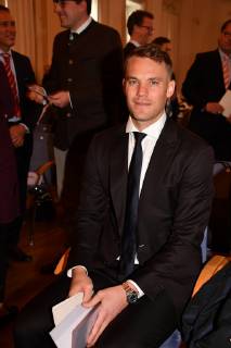 Manuel Neuer Verleihung der Sozialmedaille Bayerische Staatsmedaille für soziale Verdienste Max-Joseph-Saal Residenz München 13. Mai 2019