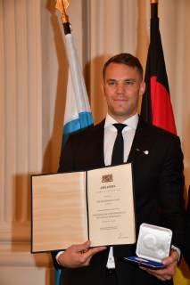 Manuel Neuer Verleihung der Sozialmedaille Bayerische Staatsmedaille für soziale Verdienste Max-Joseph-Saal Residenz München 13. Mai 2019