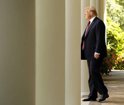 News Bilder des Tages May 16, 2019 - Washington, District of Columbia, U.S. - United States President Donald J. Trump arrives to make remarks on immigration policy in the Rose Garden of the White House, in Washington, DC, May 16, 2019 Washington U.S. - ZUMAs152 20190516_zaa_s152_093 Copyright: xMartinxH.xSimonx