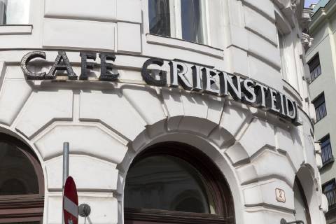 Cafe Klimt im ehemaligen Cafe Griensteidl am Michaelerplatz in Wien