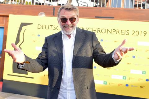 Deutscher Synchronpreis 2019 Thomas Nero Wolff deutsche Stimme von Hugh Jackmann Ankunft zur Verleihung des Deutschen Synchronpreises 2019 im TIP am Kanzleramt in Berlin am 23.05.2019