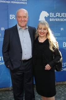 Heinz-Josef Braun mit Ehefrau Johanna Bittenbinder, Bayerischer Fernsehpreis 2019 im Prinzregententheater in Muenchen am 25.05.2019