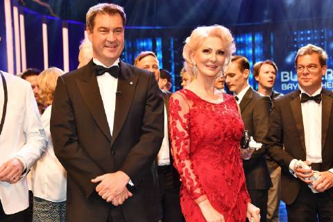 Markus Söder und und Desiree Nick bei der Verleihung vom Bayerischen Fernsehpreis am 24.05.2019 im Prinzregententheater in München Bayerischer Fernsehpreis 2019 in Muenchen
