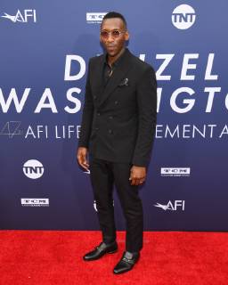 June 6, 2019 - Hollywood, California, USA - Mahershala Ali attends American Film Institute s 47th Life Achievement Award Gala honoring Denzel Washington at Hollywood and Highland in Hollywood, California. Hollywood USA - ZUMAb173 20190606_zap_b173_077 Copyright: xBillyxBennightx