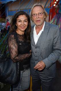 Volker Lechtenbrink mit Ehefrau Guel Ural-Aytekin bei der Circus Roncalli Premiere auf der Moorweide in Hamburg am 07.06.2019