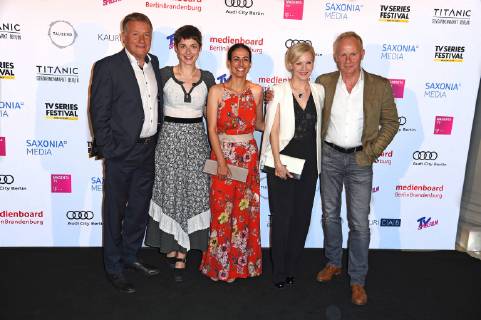 Thomas Ruehmann, Katharina Nesytowa, Sanam Afrashteh, Andrea Kathrin Loewig, Sven Sund beim Berlin TV Series Award 2019 im TITANIC Hotel am Gendarmenmarkt in Berlin am 13.06.2019