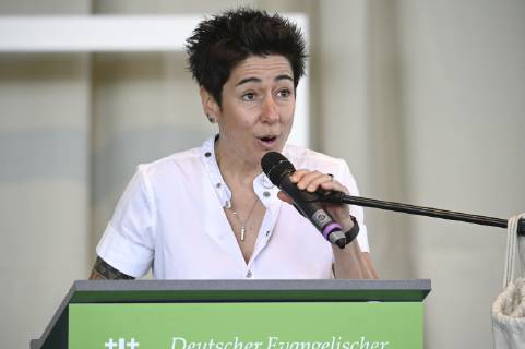 Dunja Hayali spricht auf dem 37. Deutschen Evangelischen Kirchentag 2019 in der Eissporthalle. Dortmund, 21.06.2019